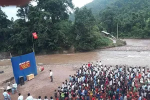 Nốt lặng trong lễ khai giảng