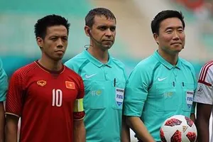 Trọng tài Hàn Quốc ‘quá tuổi’ sao vẫn bắt trận tranh HCĐ?