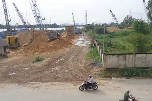 Xây đại lộ ven sông Sài Gòn: Nên đấu thầu công khai