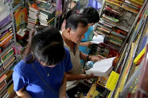 Giáo viên, phụ huynh hiến kế cách tránh lãng phí SGK