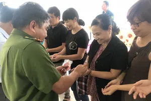 Gọi công an phường dễ hơn nhờ cái móc khóa