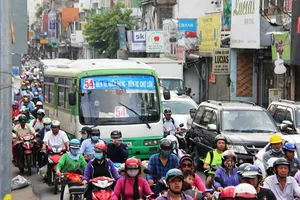 Xe buýt ngưng hoạt động, dân luyến tiếc!