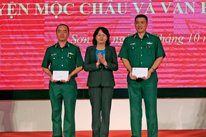 Quyền Chủ tịch nước dự hội nghị sơ kết chống ma túy tại Sơn La