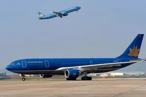 Một số phi công lại gửi đơn tố cáo tiêu cực