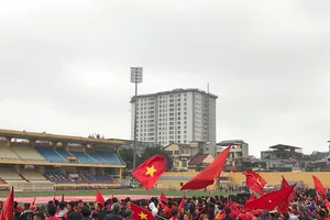 Đề xuất giao đất vàng SVĐ Hàng Đẫy cho bầu Hiển