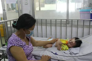 Báo động lây nhiễm bệnh tay-chân-miệng