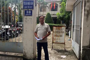 Một ông chủ tiệm ĐTDĐ kêu oan