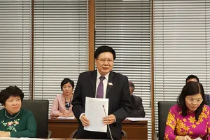 Đại biểu lo tăng trưởng kinh tế thiếu bền vững 