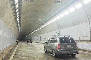 Bộ GTVT nói gì về nguy cơ đóng cửa hầm đèo Cả?