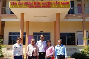 Tấm ảnh kỷ niệm khó quên của một luật sư