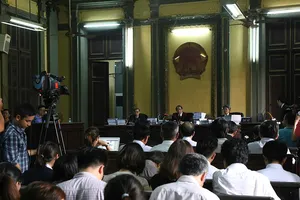 Vụ Vinasun kiện Grab: Vì sao chưa tuyên án?