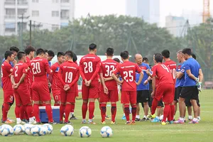 Loại 5 cầu thủ, thầy Park còn những băn khoăn