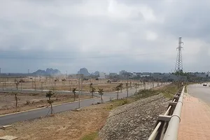 Giả văn bản của lãnh đạo để thổi giá đất là quá liều lĩnh