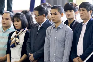 Ông Vĩnh, ông Hóa phủ nhận được tặng quà khủng