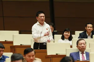 Tù tại gia: Không khả thi