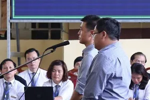 ‘Ông trùm’ lần đầu được xét hỏi