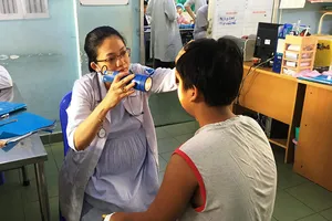 Hoang mang khi nghe con mắc bệnh Tic