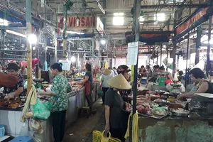 Vì sao tiểu thương các chợ không niêm yết giá?