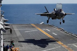 Nhật mua F-35 để xoa dịu Mỹ về thương mại