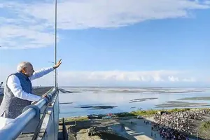 Ấn Độ khánh thành cầu đường sắt chiến lược đối phó Trung Quốc