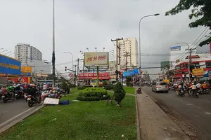 TP.HCM: Mở rộng nhiều cửa ngõ giải cứu tắc đường