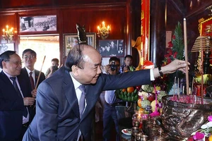 Thủ tướng khánh thành Nhà tưởng niệm Chủ tịch Hồ Chí Minh 