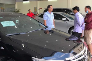 Tết này, có tiền chưa chắc thuê được xe tự lái!