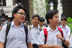 Xã hội hóa hay kinh doanh giáo dục?