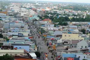 Đất hỗn hợp: Chưa biết khi nào cho xây nhà chính thức