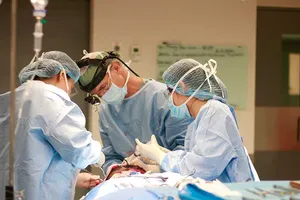 ‘Việt Nam đã chọn tôi… cho những ca khó’