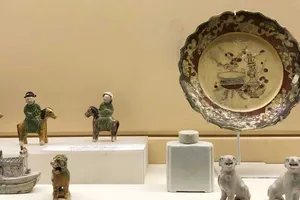 Bí mật ‘con tàu ma’