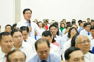 ‘Cần đối thoại để giải quyết bức xúc của dân’