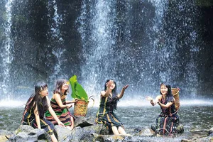 Tạm biệt một dòng sông