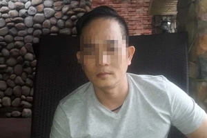 Ra tù gần 10 năm vẫn không được xuất cảnh