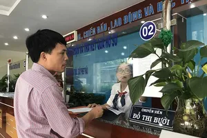 Rút ngắn hàng loạt thủ tục, dân ngỡ ngàng