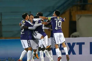 Nghĩ về ‘chiếc áo mới’ 6,8 tỉ của sân Thống Nhất