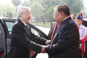Việt Nam, Lào hội đàm cấp cao, ký kết 9 văn kiện hợp tác