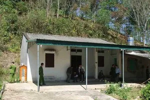 Băn khoăn trong chuyện thưởng nóng vụ cô gái giao gà