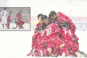 Cầu vồng tuyết ấm tình đồng đội