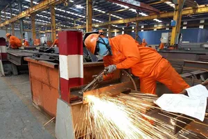 Không có chữ ‘ưu tiên nam’ trong bảng tuyển dụng