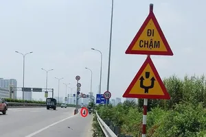 Dải bê tông trên đường dẫn gây tai nạn không có trong luật