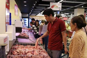 Kiểm soát gắt gao nguồn gốc thịt heo