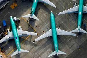 Khủng hoảng leo thang ghì chặt Boeing