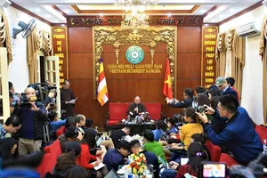 Đề nghị tạm đình chỉ các chức vụ của trụ trì chùa Ba Vàng