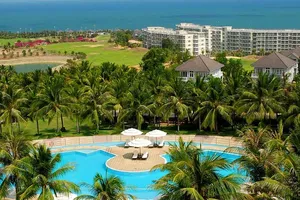 Đại gia đua nhau làm bất động sản sân golf