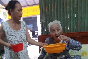 Vụ cụ bà 107 tuổi: Lý giải bất nhất của chủ tọa phúc thẩm