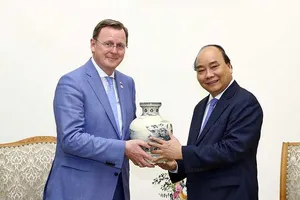 Thủ tướng tiếp thủ hiến bang Thuringen, CHLB Đức