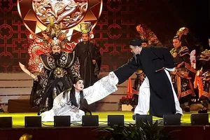 Vở Tiên Nga của Thành Lộc gây xúc động mạnh