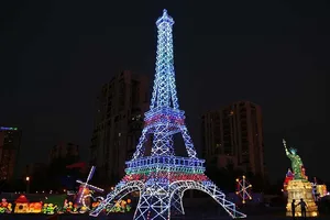 Đổ xô check-in những công trình nổi tiếng tại TP.HCM