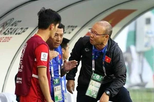 Người Thái nôn nóng, thầy Park bình thản